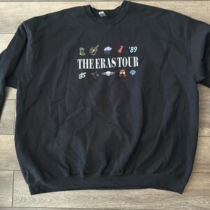 Golden heavy duty. Crew neck Eras tour sweatshirt